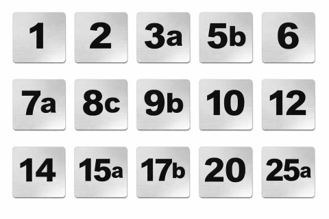 Tabliczka Na Drzwi Z Numerem 4x4 cm - grawerowany dowolny numer